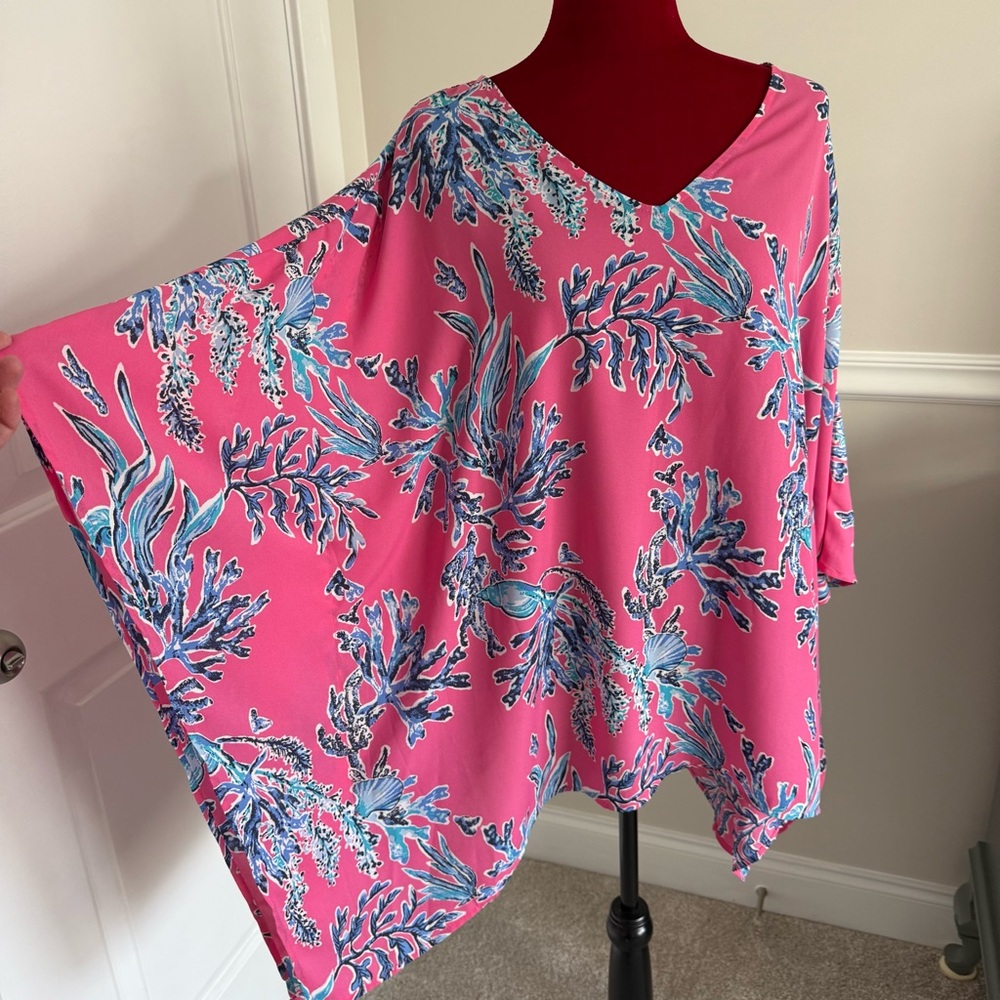 Belle by Kim Gravel Woven Aloha Poncho with pink background and blue coral 2X